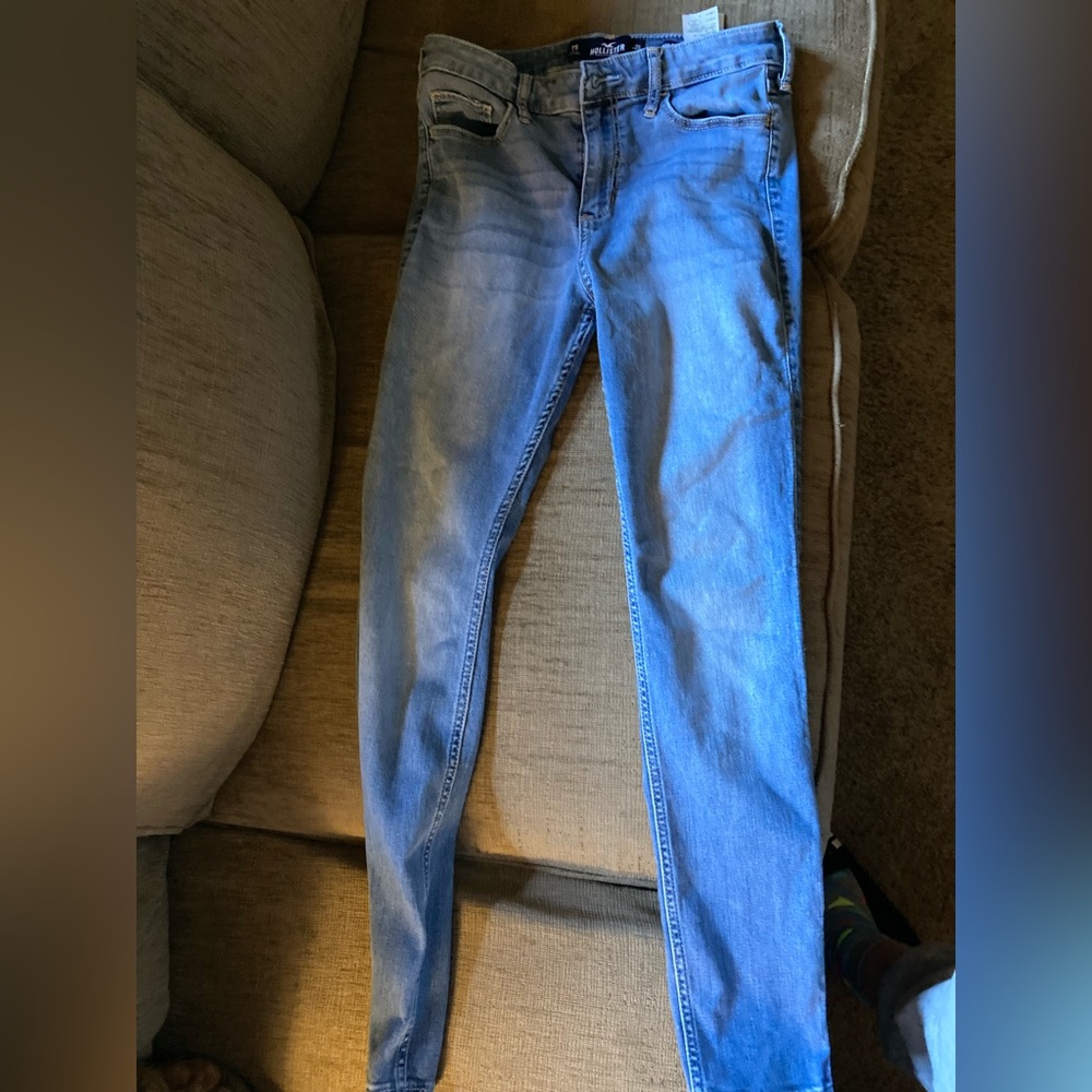 Size 7S Hollister jeans